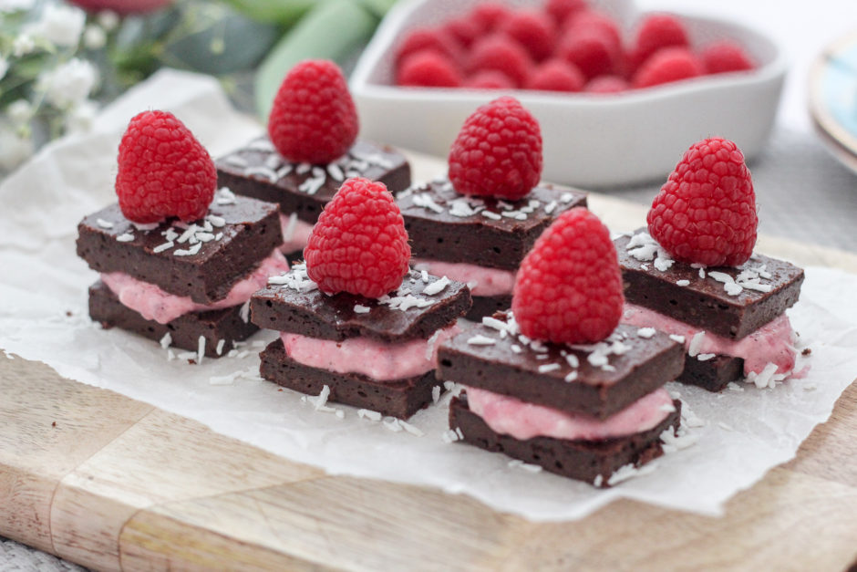 choklad och hallonbakelse utan gluten, mjölk och vitt socker